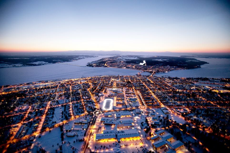 Ovalen kva med vy